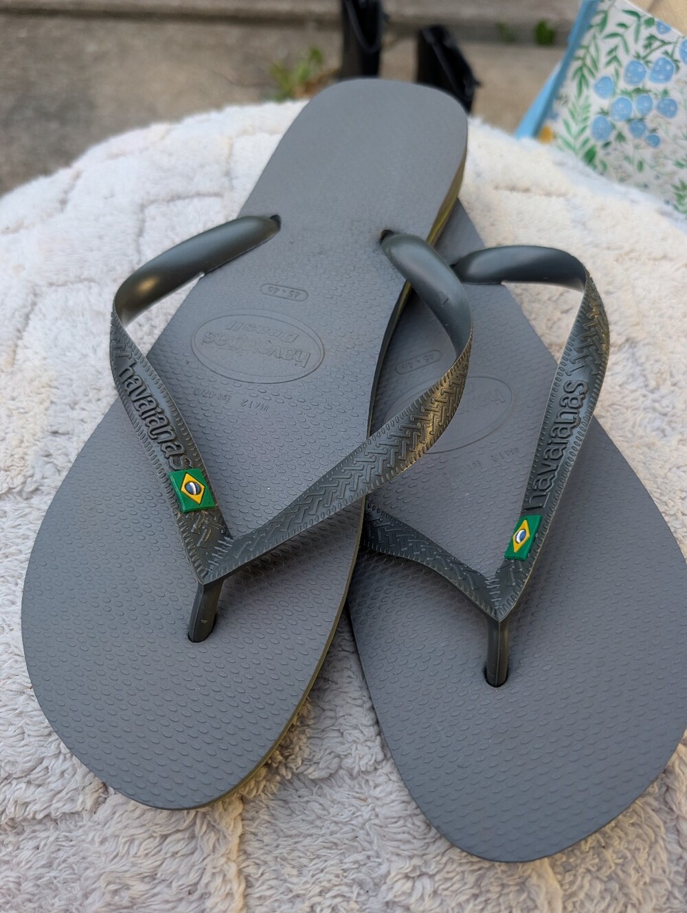 Men's Havaianas Brasil Gray Flip Flops Size 12